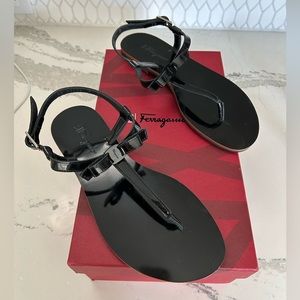 Salvatore Ferragamo Black Patent Flat Bow Sandals - size 8